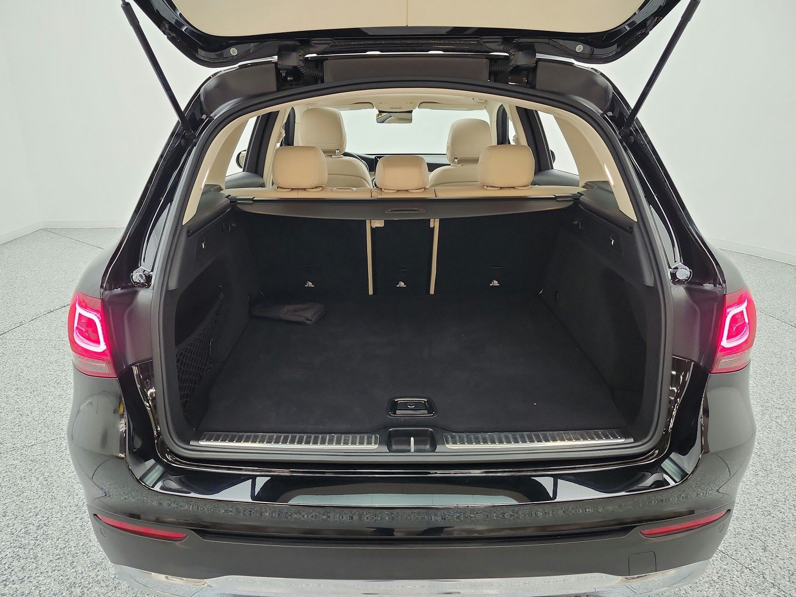 Used 2022 Mercedes-Benz GLC 300 image 21