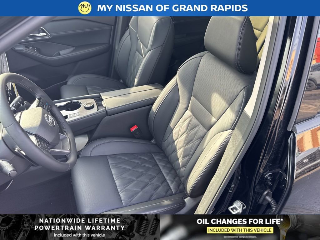 New 2026 Nissan Rogue Platinum w/ Platinum Premium Package image 15