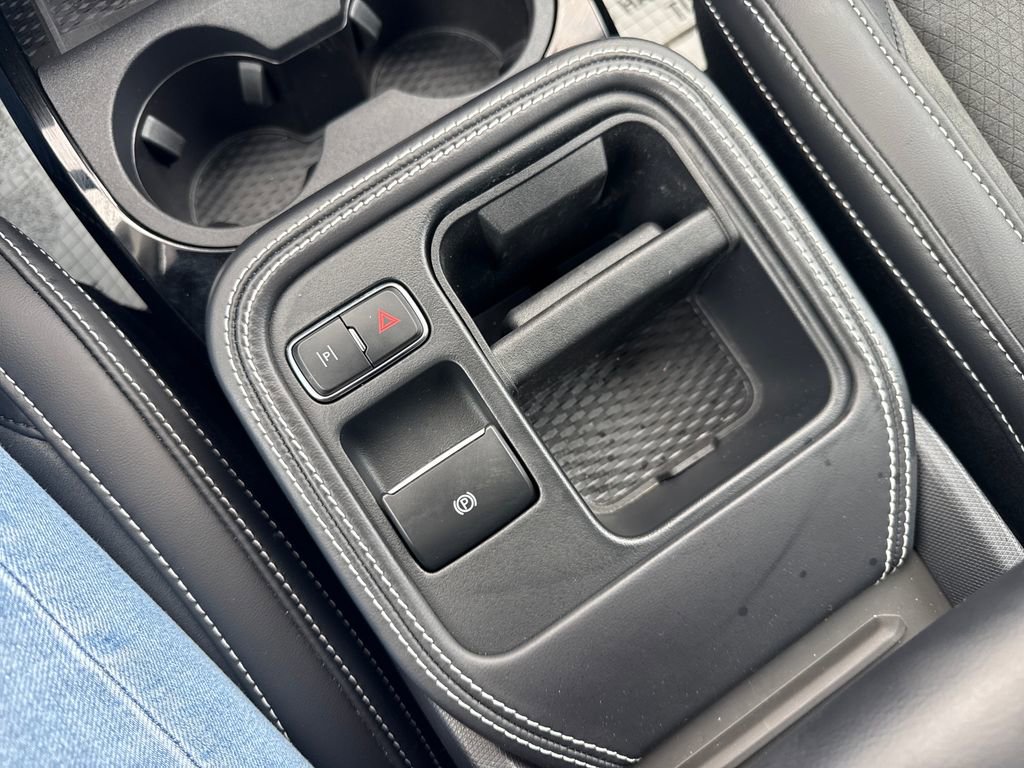 Used 2025 Ford Mustang Mach-E GT AWD/4WD image 44