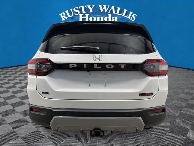 New 2026 Honda Pilot TrailSport image 4