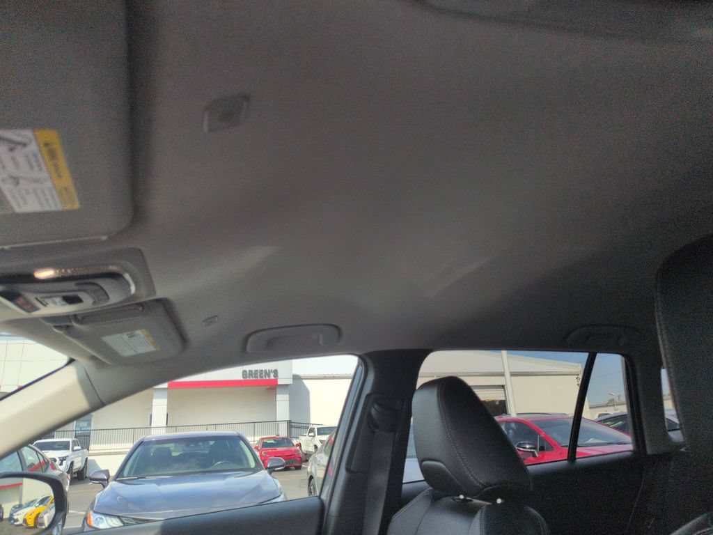 Certified 2024 Toyota Corolla Cross XLE FWD image 21