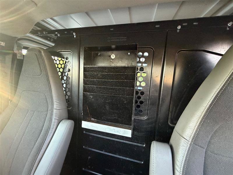 Used 2018 Chevrolet Express 2500 w/ Driver Convenience Package RWD image 19