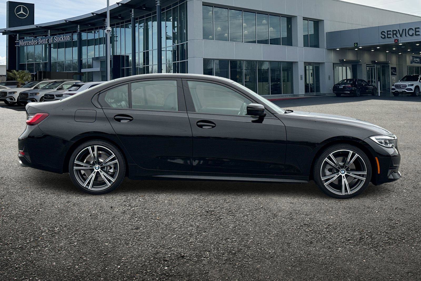 Used 2022 BMW 330i Sedan w/ Driving Assistance Package video 3