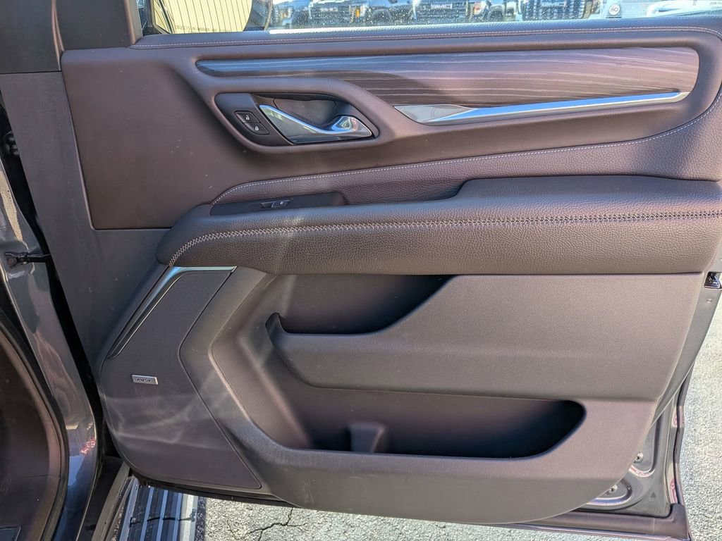 Used 2021 GMC Yukon Denali w/ Denali Premium Package image 29