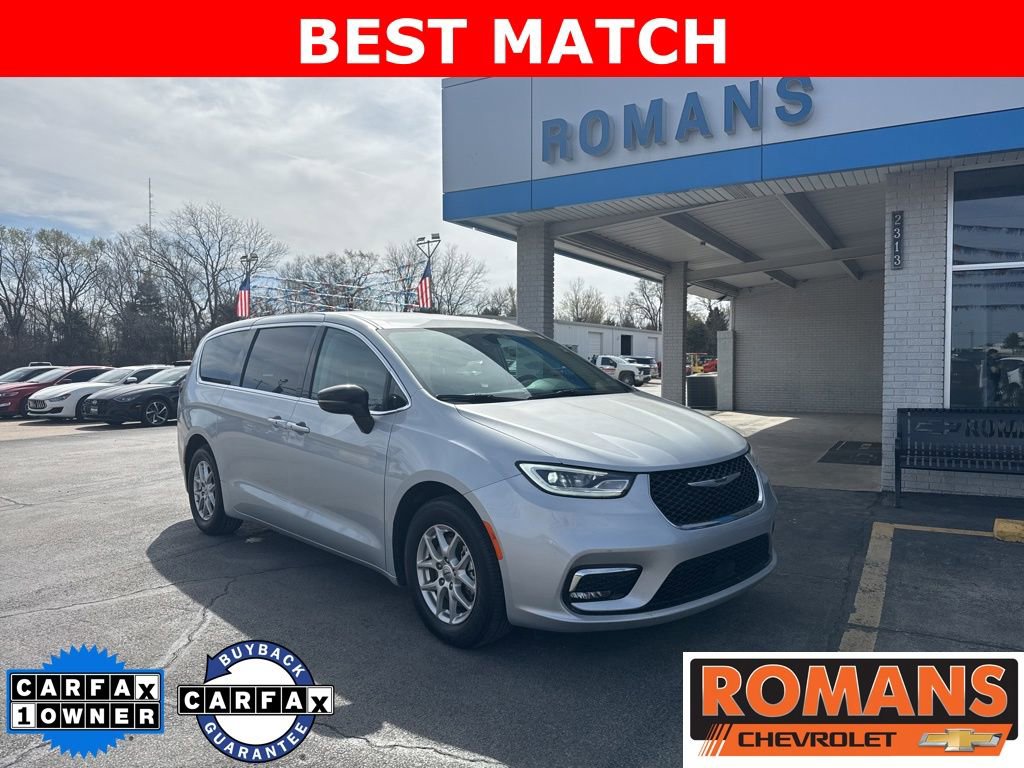 Used 2024 Chrysler Pacifica Touring-L