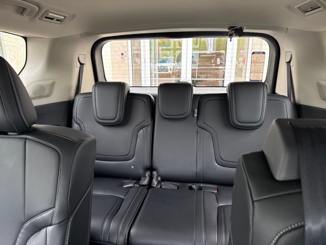 New 2026 INFINITI QX80 Pure w/ Cargo Package AWD/4WD image 13
