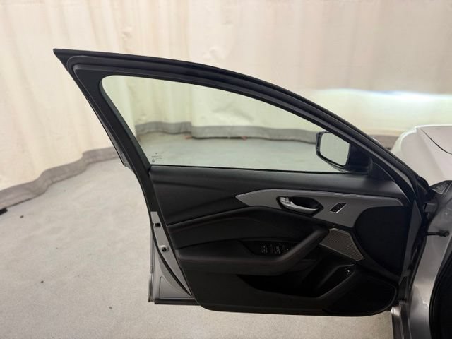 Used 2025 Acura TLX w/ A-SPEC Package AWD/4WD image 17