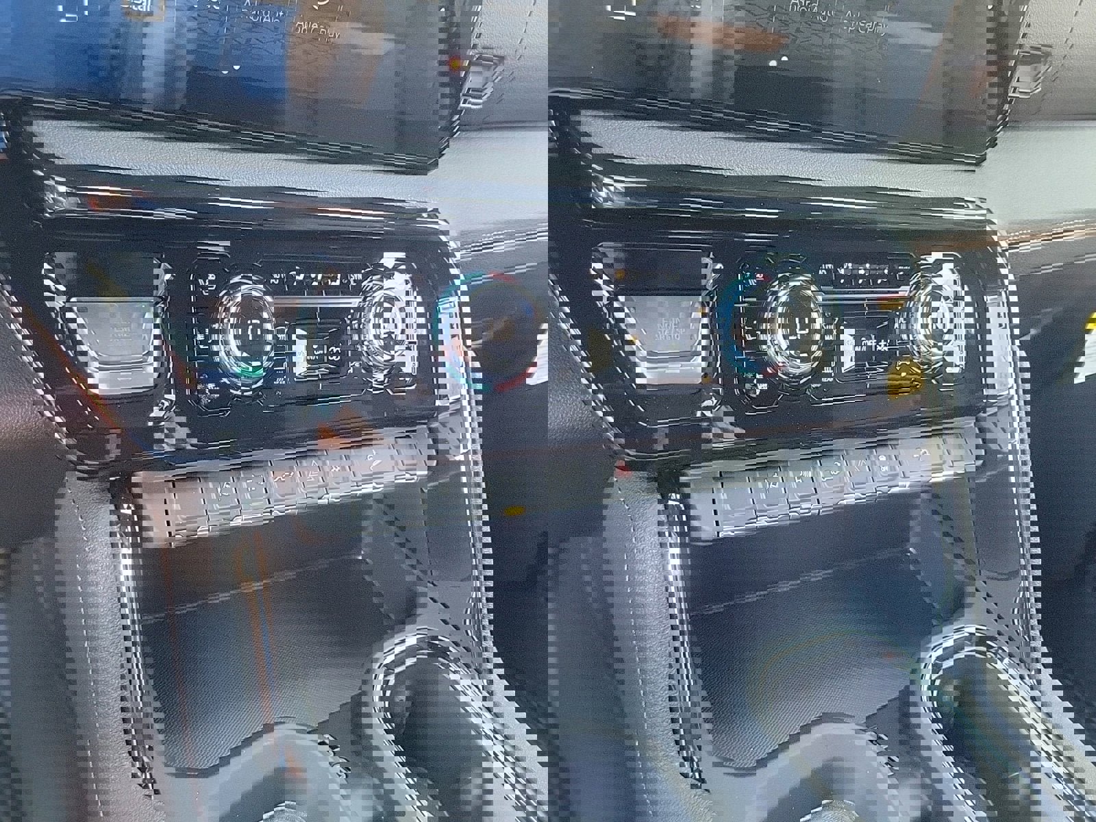 New 2026 GMC Sierra 2500 AT4 w/ AT4 Premium Plus Package image 19