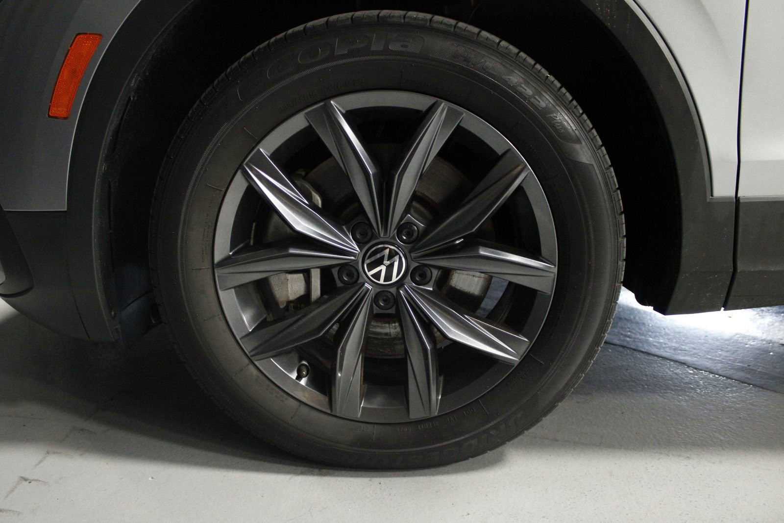 Used 2022 Volkswagen Tiguan SE image 19