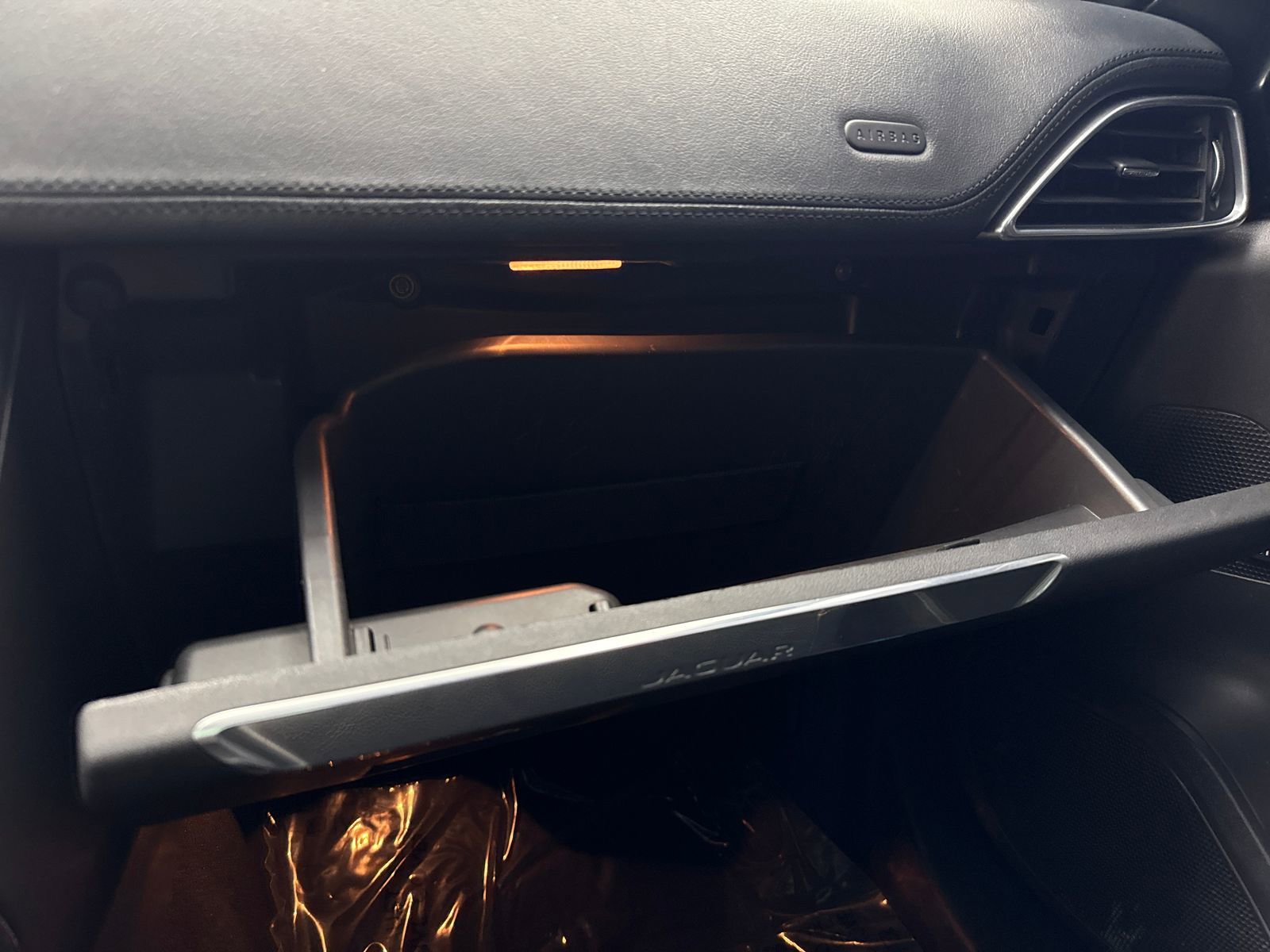 Used 2020 Jaguar F-PACE Prestige image 53