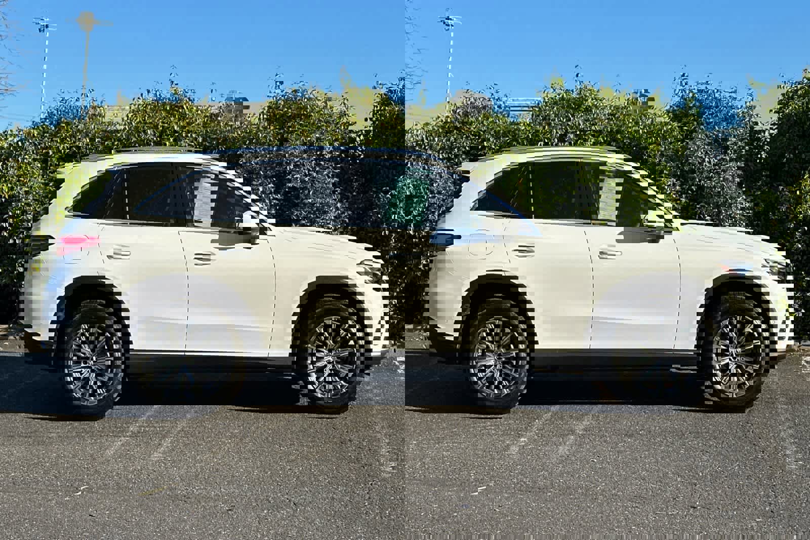 Certified 2026 Mercedes-Benz GLC 300 GLC 300 image 2