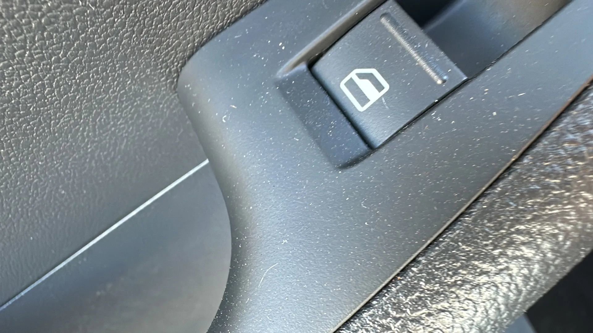 Used 2015 Volkswagen Jetta TDI S FWD image 7