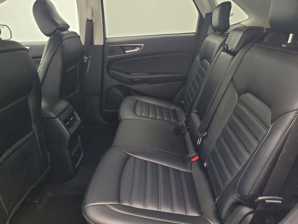 Used 2024 Ford Edge SEL image 18