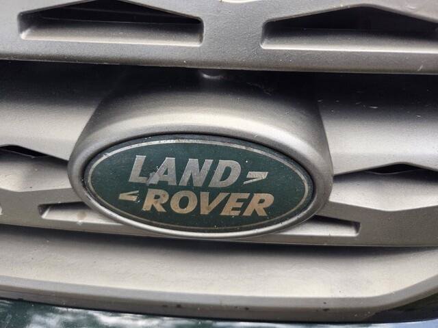 Used 2014 Land Rover LR2 AWD/4WD image 4
