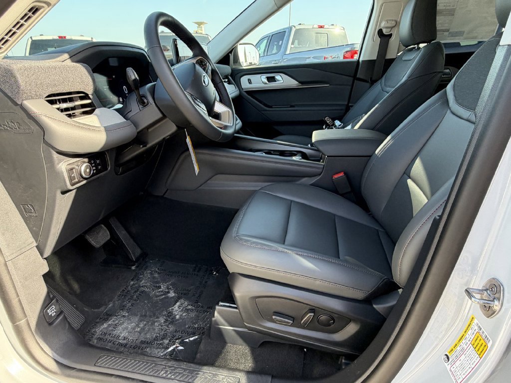 New 2026 Ford Explorer Active w/ Active Comfort Package RWD image 26