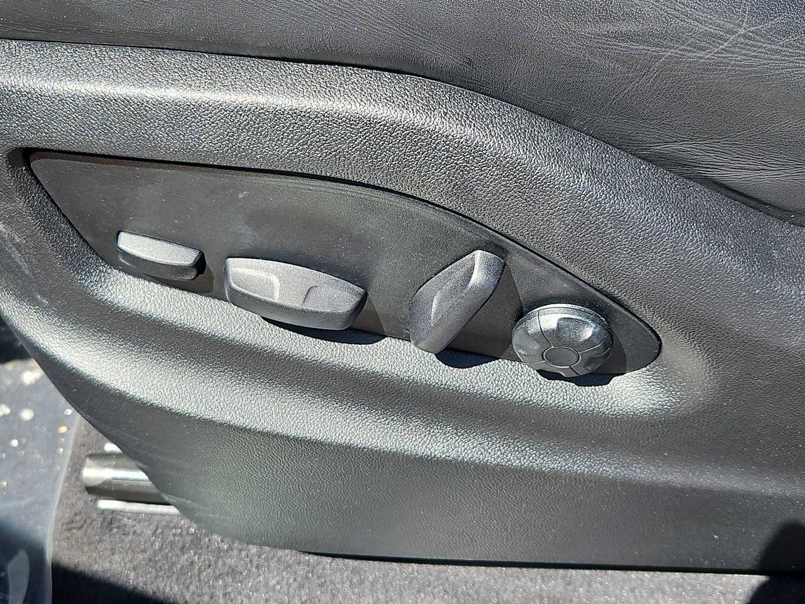 Certified 2025 Porsche Cayenne S AWD/4WD image 16