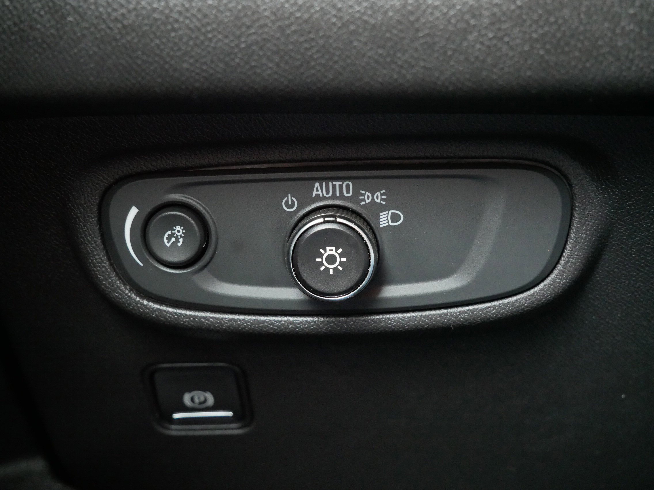 Used 2020 GMC Terrain SLE w/ Driver Convenience Package image 26