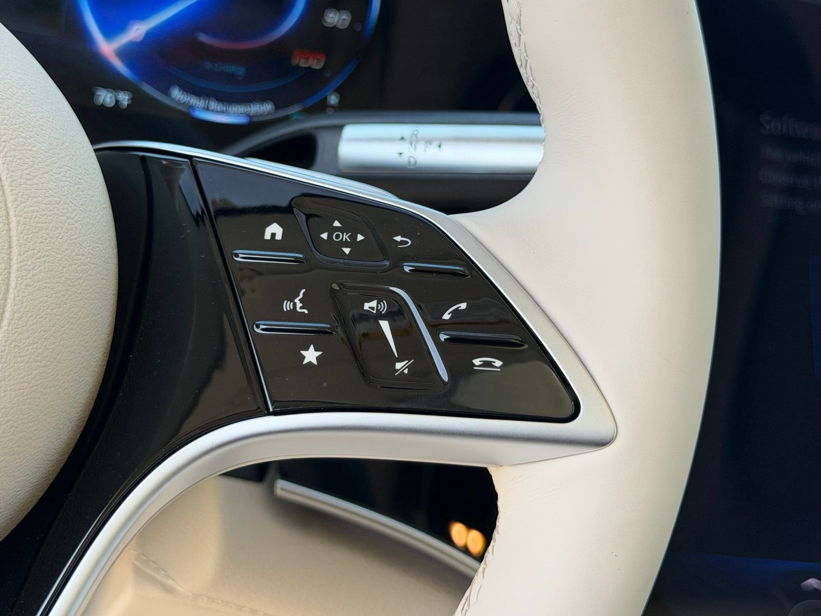 New 2026 Mercedes-Benz EQS 400 4MATIC SUV image 23