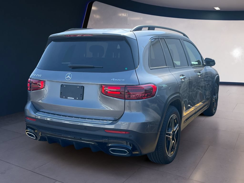 New 2026 Mercedes-Benz GLB 250 4MATIC image 3