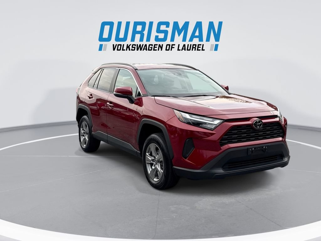 Used 2025 Toyota RAV4 XLE FWD image 2
