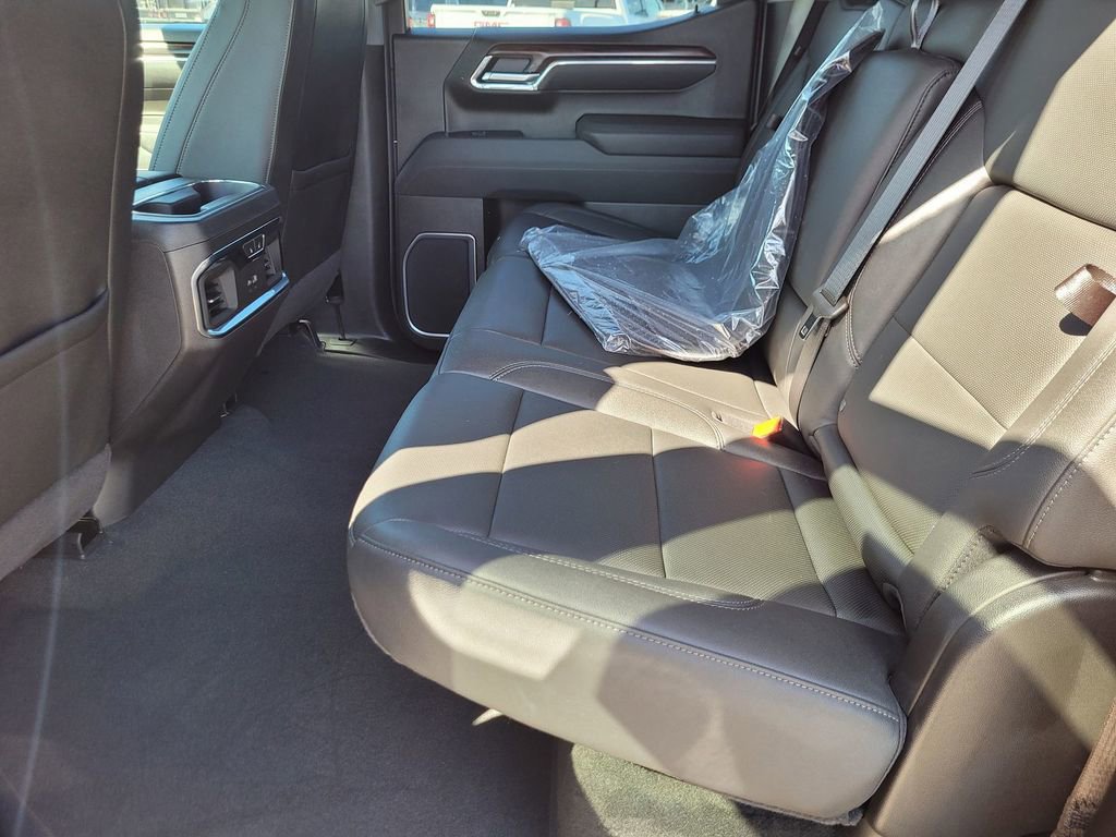 New 2026 GMC Sierra 1500 SLT w/ SLT Premium Package AWD/4WD image 8