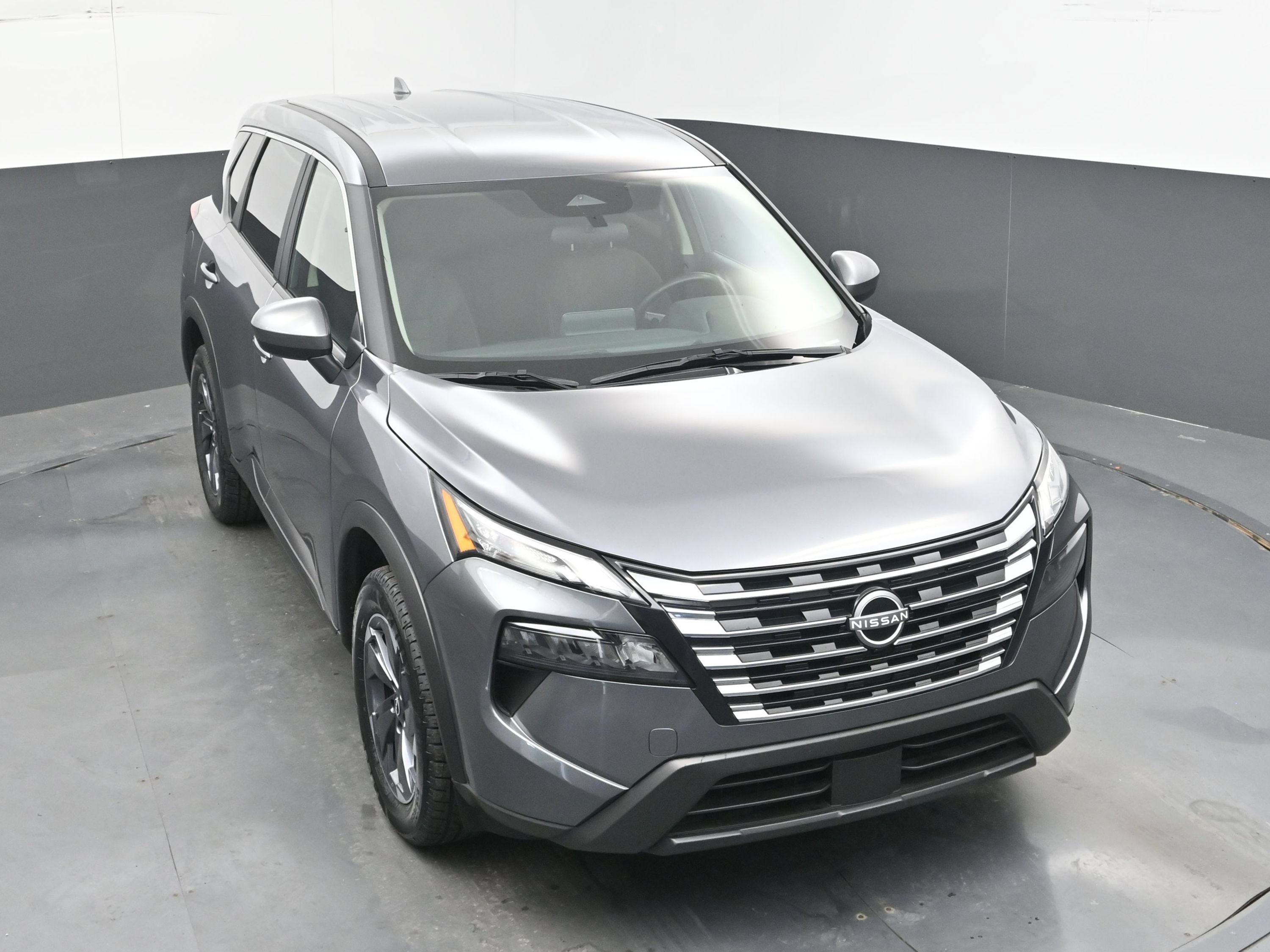 Used 2025 Nissan Rogue SV FWD image 29
