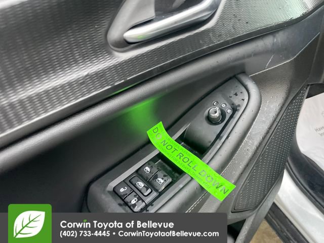Used 2023 Jeep Grand Cherokee Altitude AWD/4WD image 16