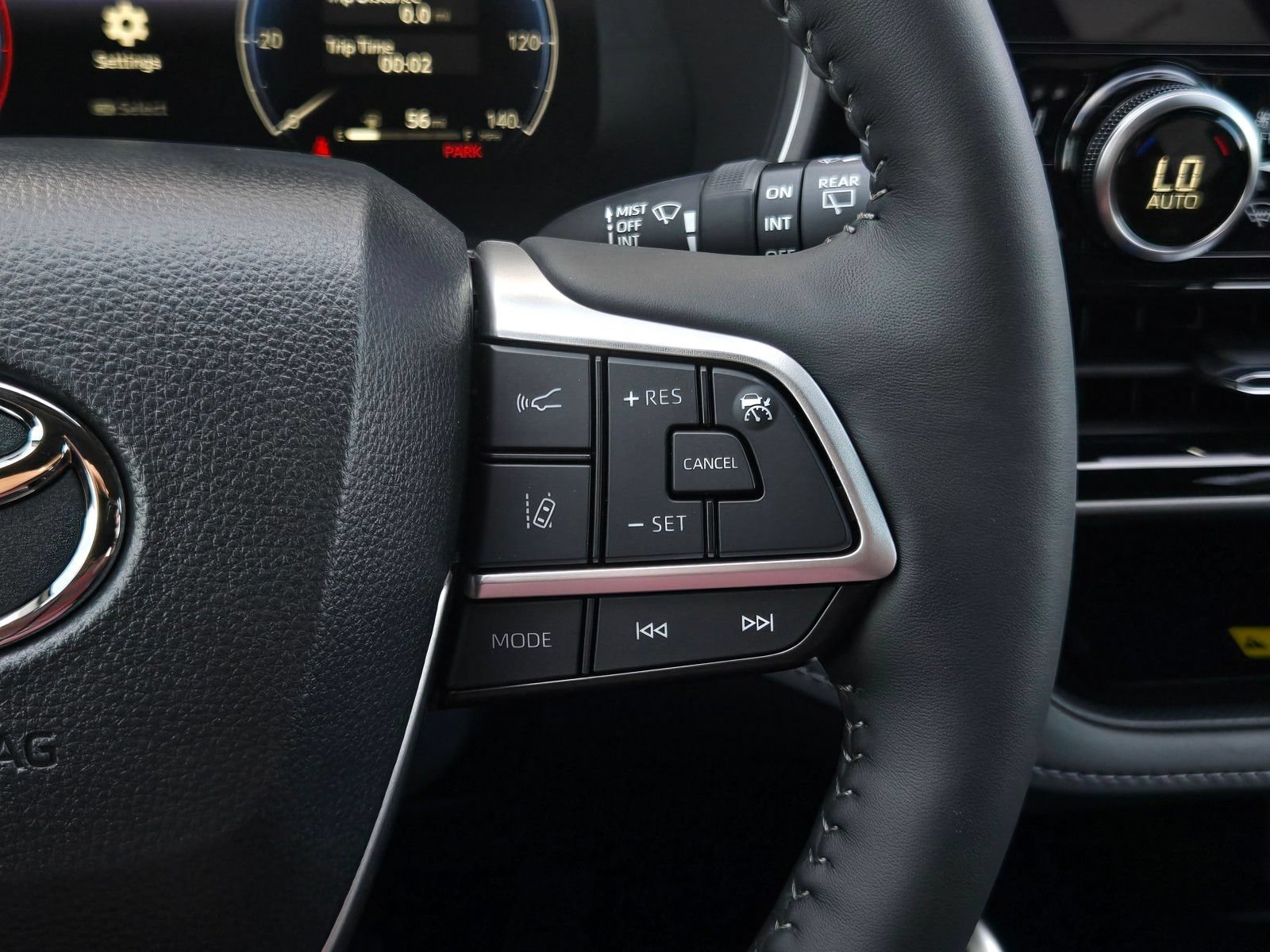 Certified 2026 Toyota Highlander Limited AWD/4WD image 22