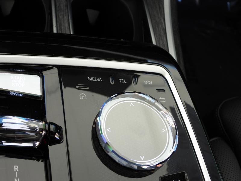 Used 2024 BMW 740i image 86