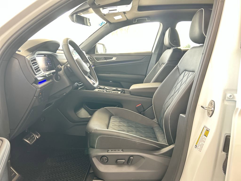 New 2025 Volkswagen Atlas Cross Sport SEL Premium R-Line image 11