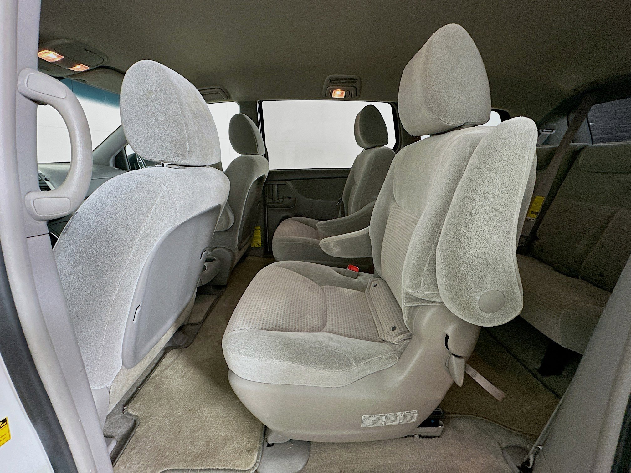 Used 2009 Toyota Sienna CE FWD image 26