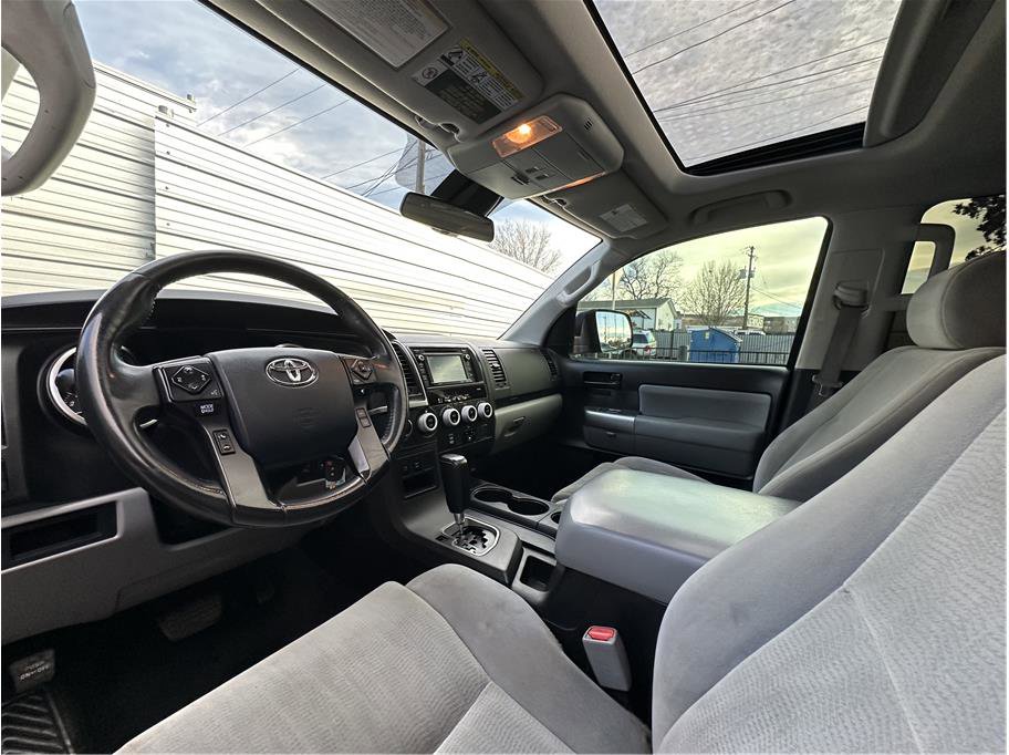 Used 2018 Toyota Sequoia SR5 w/ Carpet Cargo Mat Package image 14