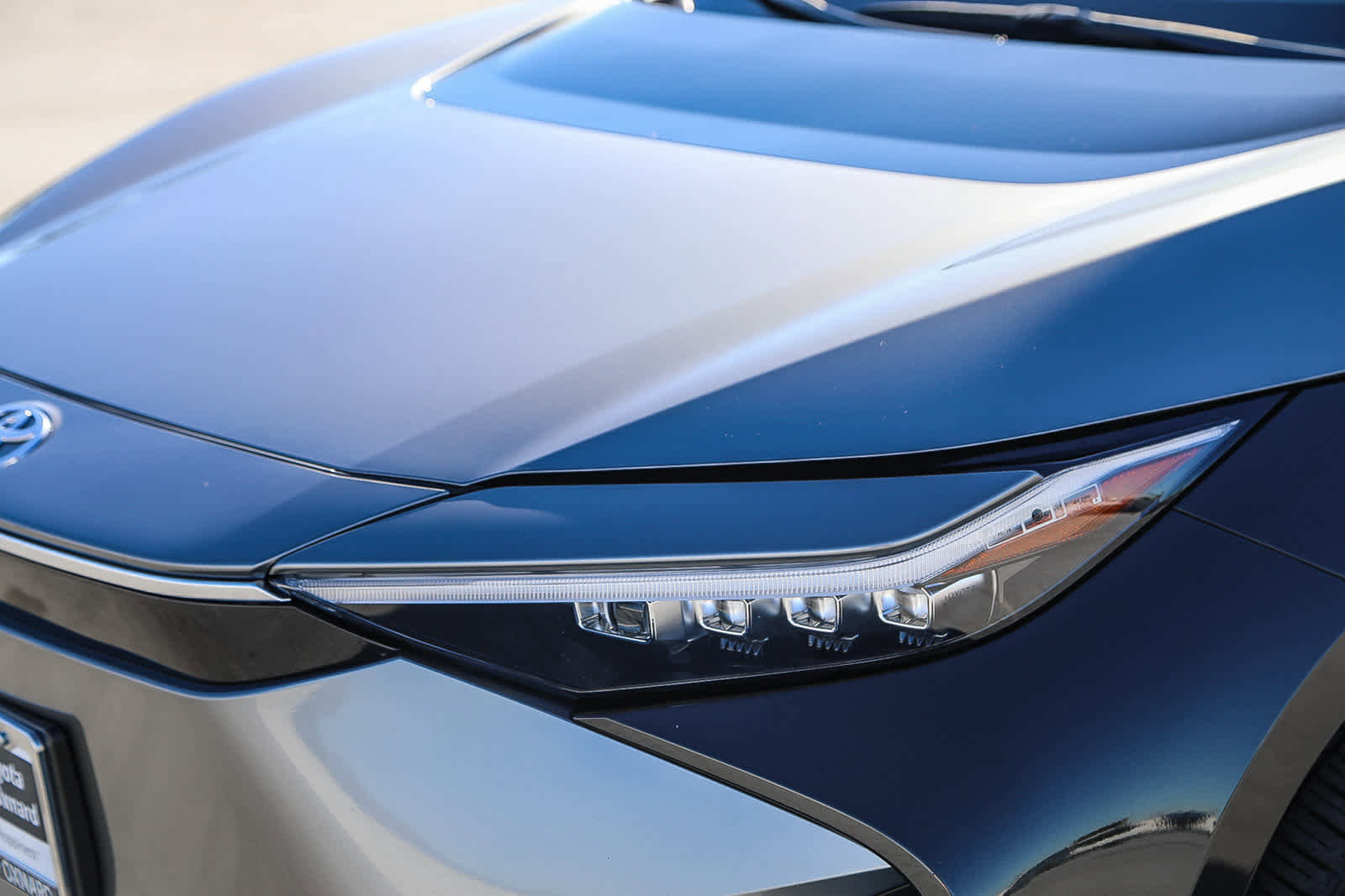 Used 2023 Toyota bZ4X Limited image 8