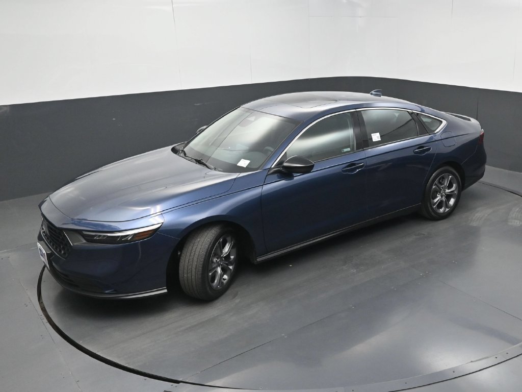 Used 2023 Honda Accord EX image 29