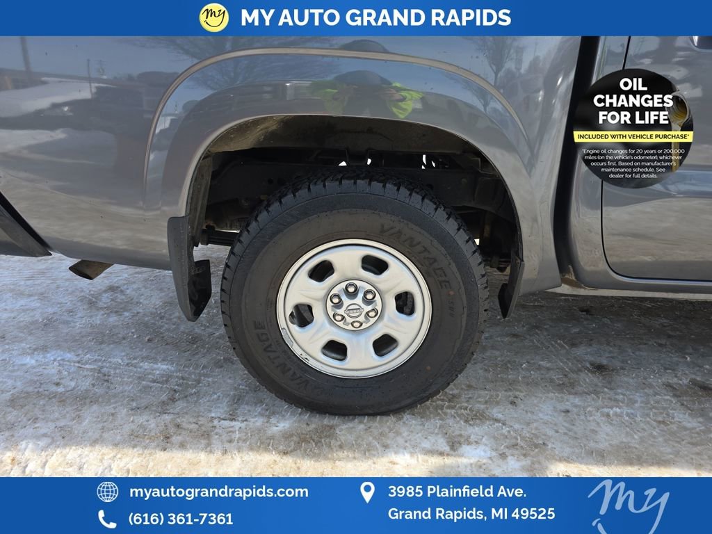 Used 2022 Nissan Frontier S w/ Technology Package AWD/4WD image 32