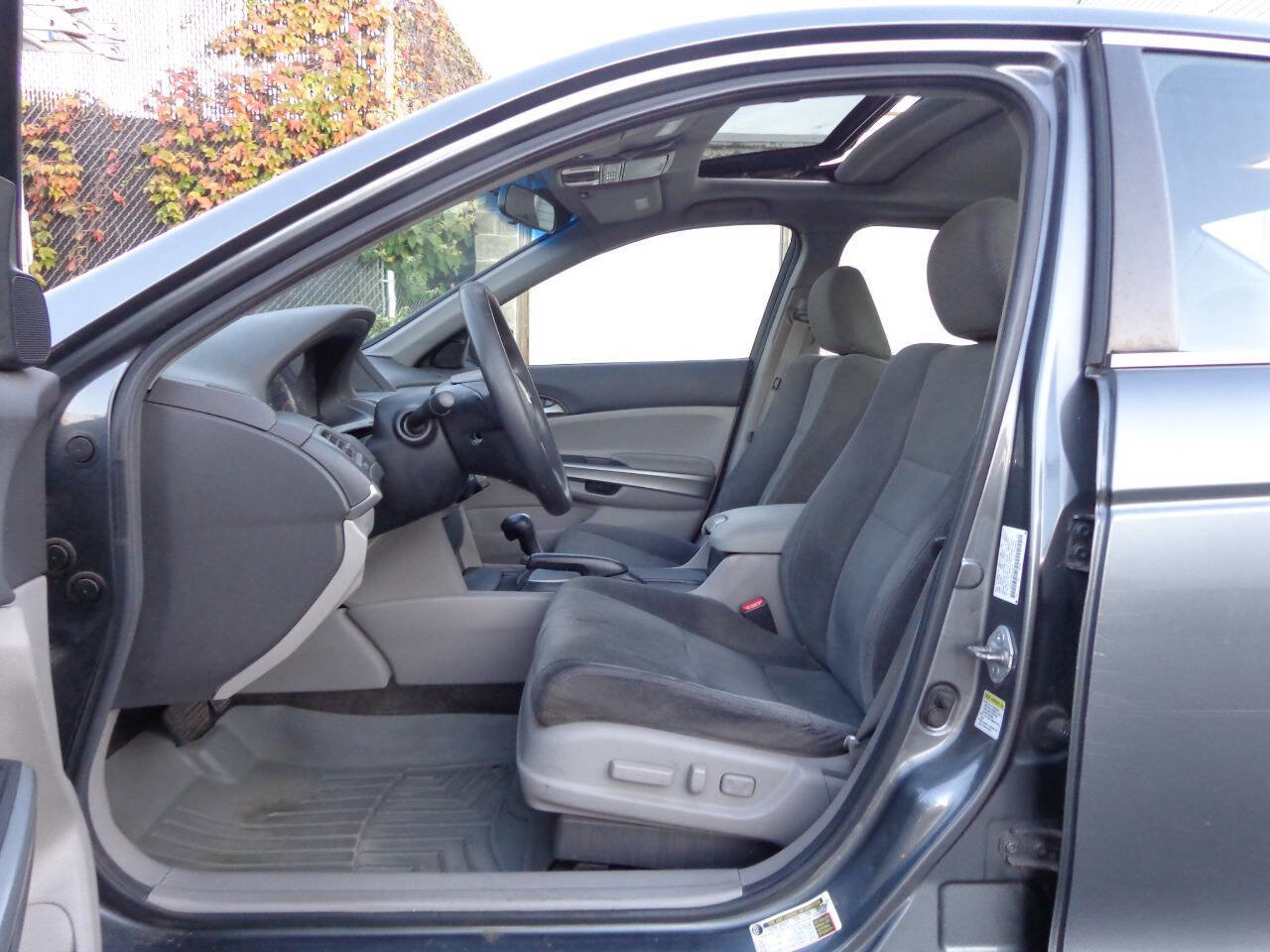 Used 2010 Honda Accord EX image 7