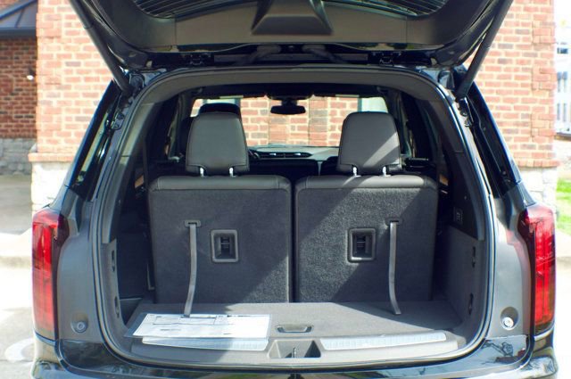 Used 2025 Cadillac XT6 Luxury image 53