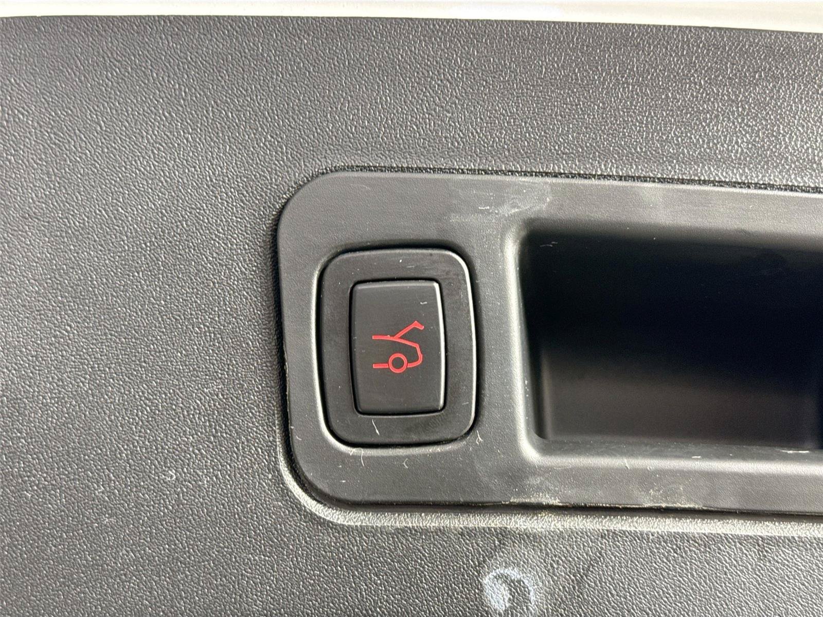 Used 2019 Tesla Model S Performance AWD/4WD image 34