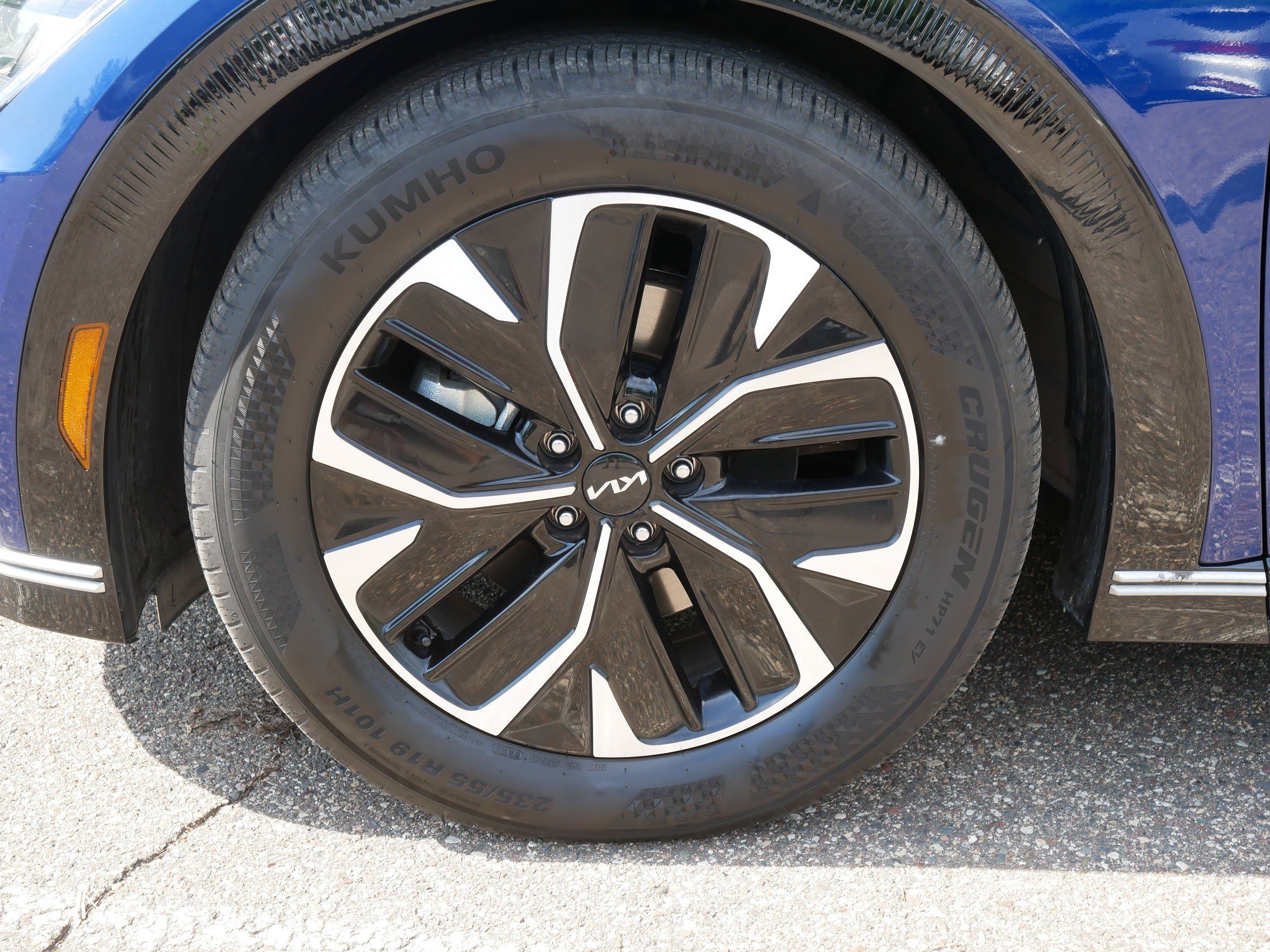 Certified 2023 Kia EV6 Wind AWD/4WD image 15