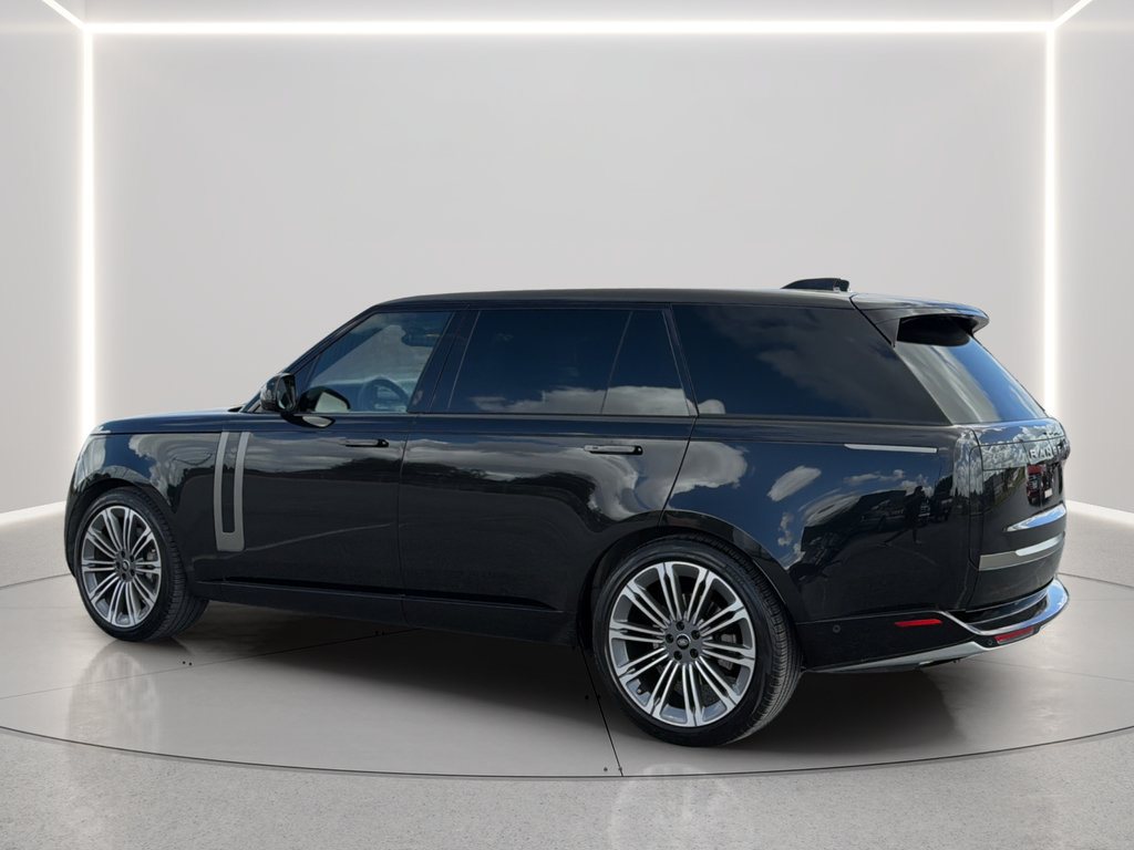 Used 2024 Land Rover Range Rover Long Wheelbase SE AWD/4WD image 14