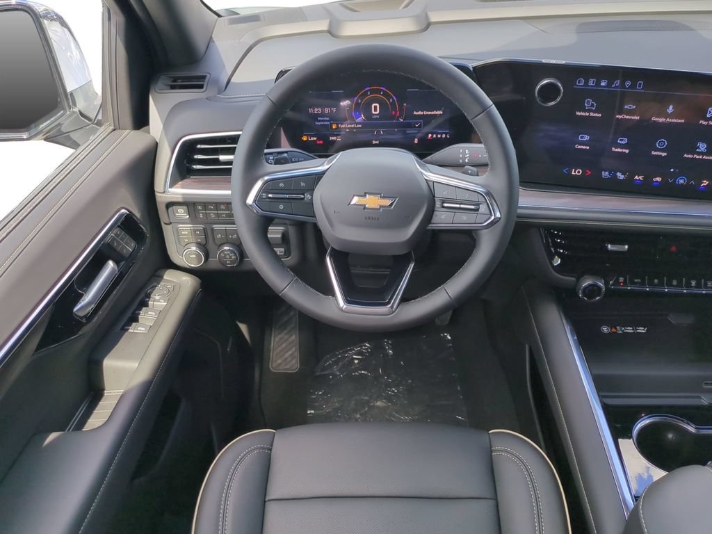 New 2026 Chevrolet Suburban Premier w/ Sun And Tow Package AWD/4WD image 16