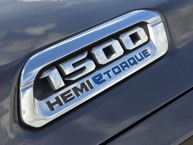 Used 2024 RAM 1500 Laramie RWD image 11