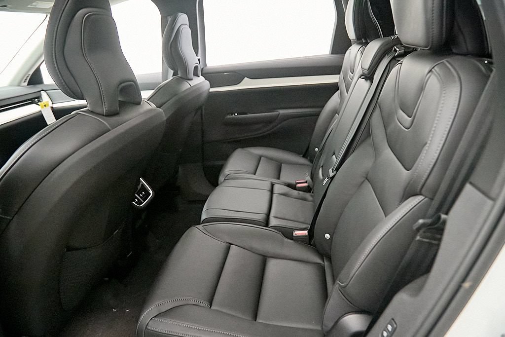 New 2026 Volvo EX90 Ultra AWD/4WD image 21
