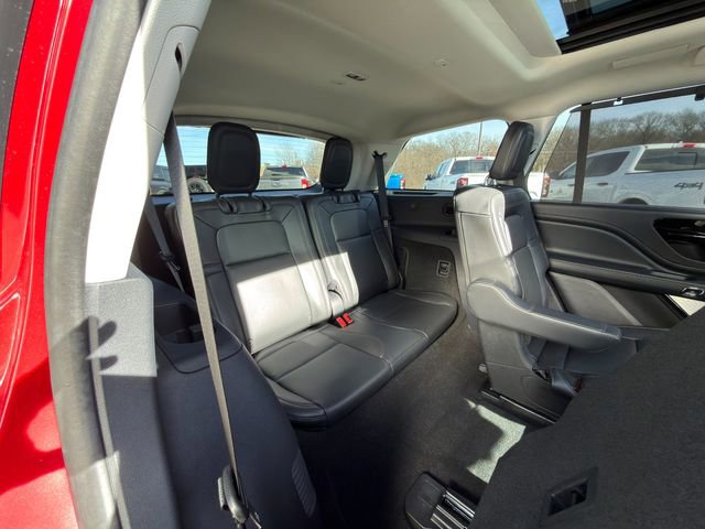 Used 2025 Lincoln Aviator Reserve w/ Equipment Group 201A AWD/4WD image 12