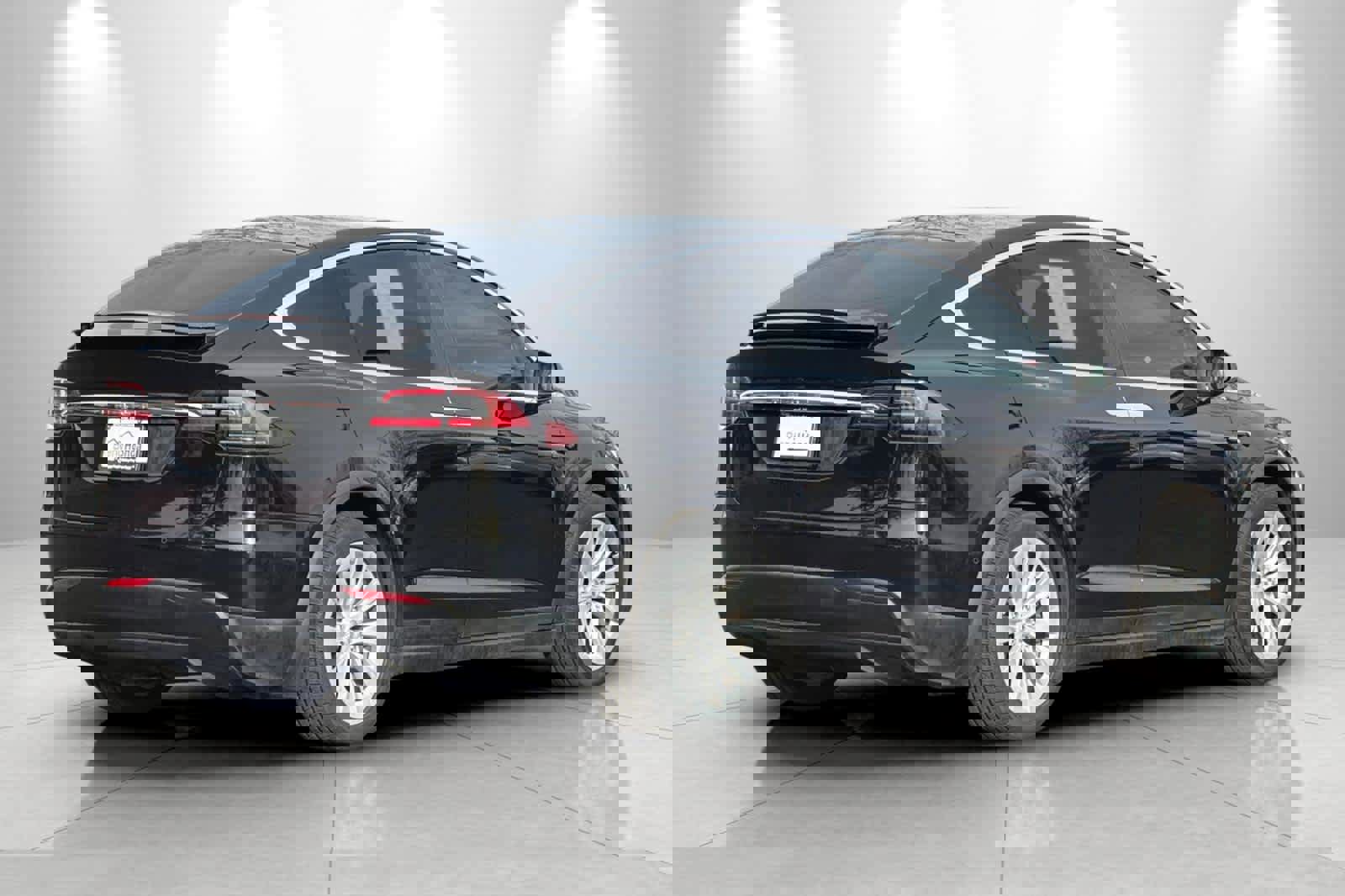 Used 2020 Tesla Model X Long Range image 2