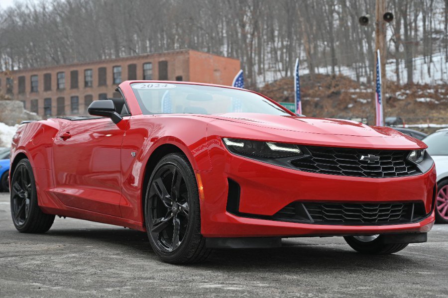 Used 2024 Chevrolet Camaro LT image 7