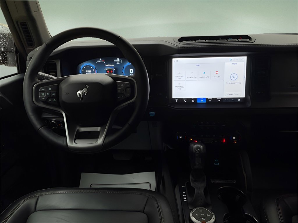 Used 2025 Ford Bronco Badlands image 14