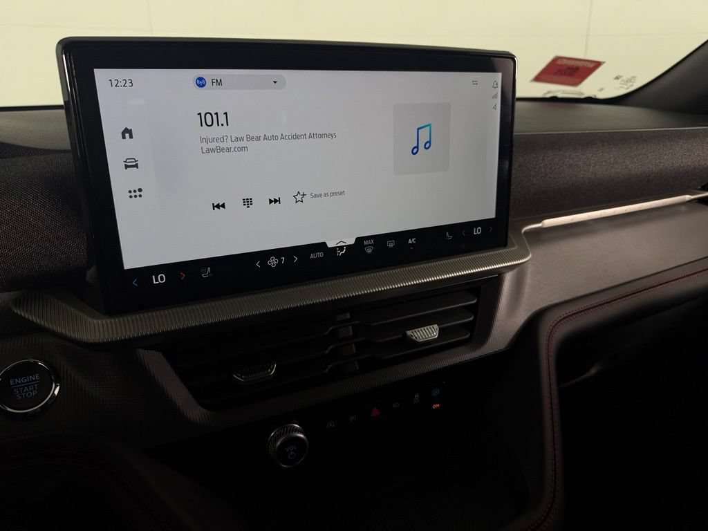Used 2025 Ford Explorer ST-Line RWD image 18