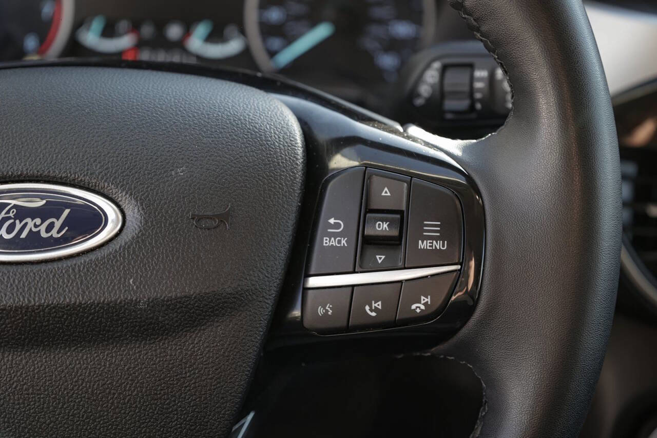 Used 2022 Ford Escape SE w/ Cold Weather Package image 14