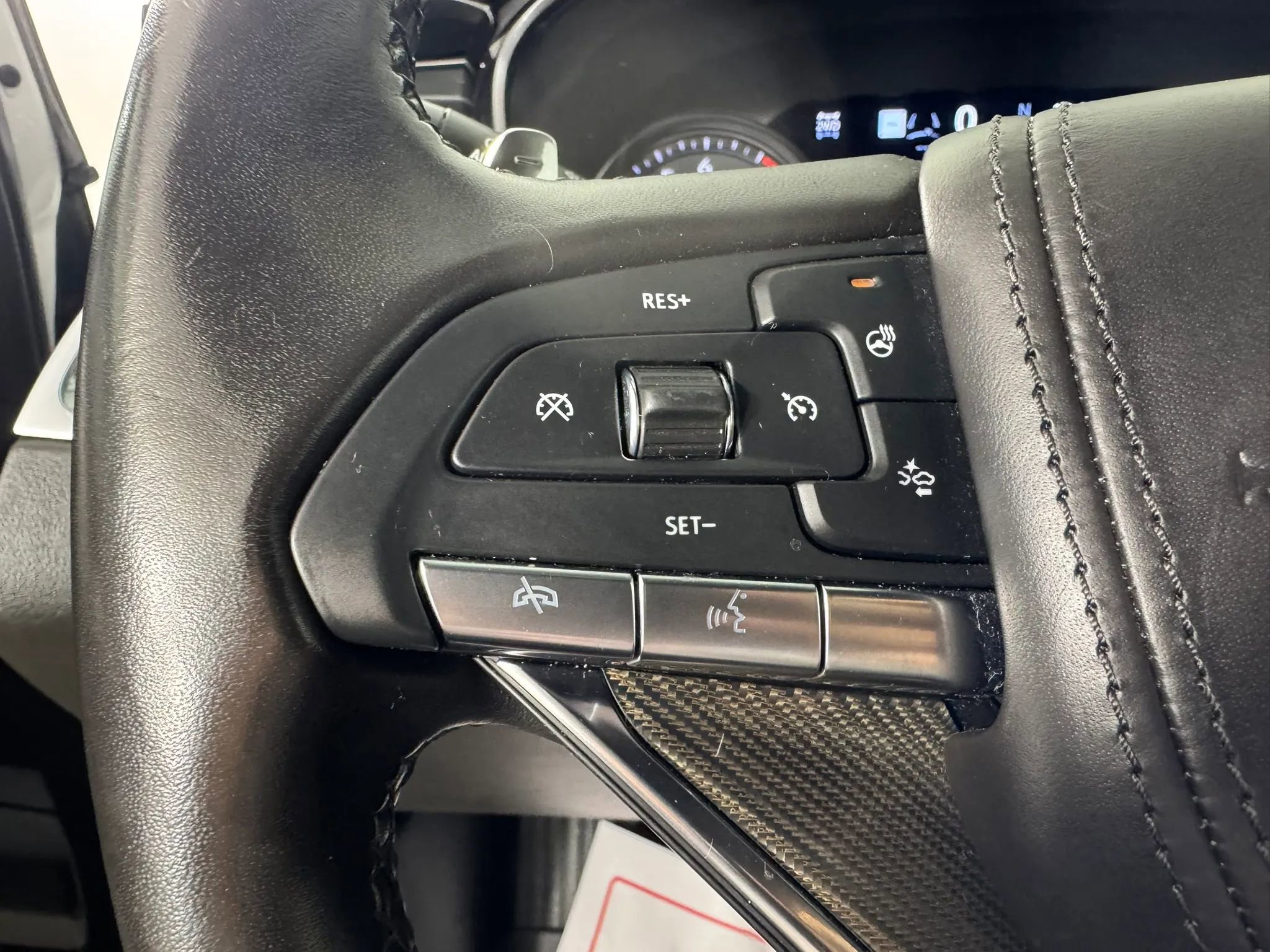 Used 2023 Cadillac XT6 Sport w/ Platinum Package AWD/4WD image 16